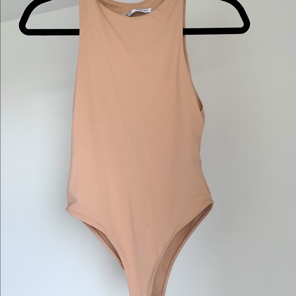 COPY - Zara Haltnerneck Bodysuit in Beige-Pink - Picture 3 of 4